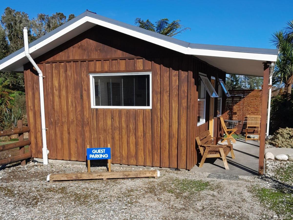 Sunset Accommodation Westport Exterior photo